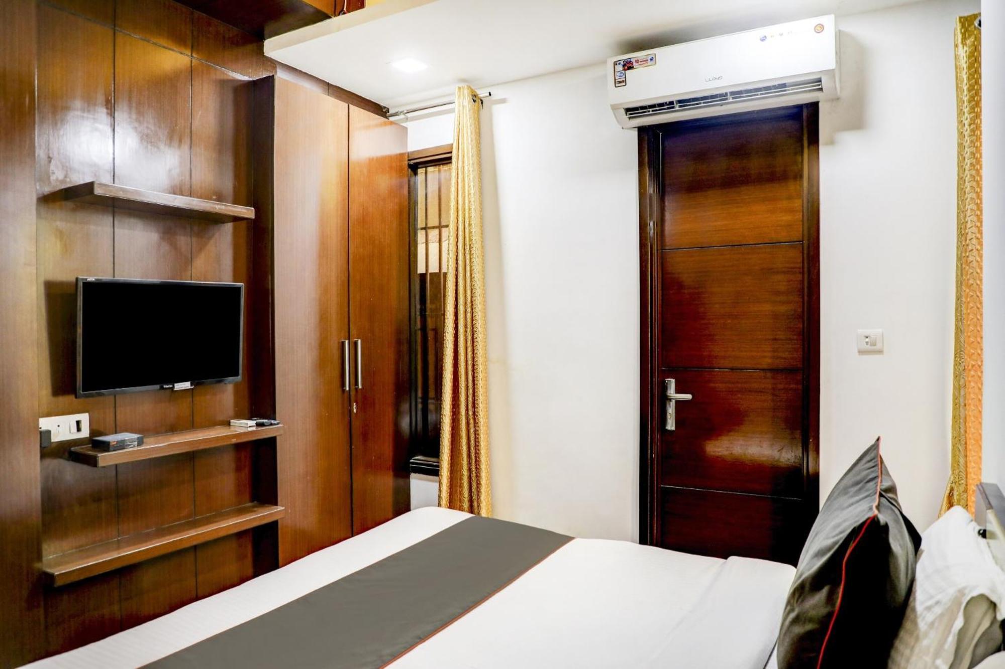 Hotel Collection O R S Near Lotus Temple